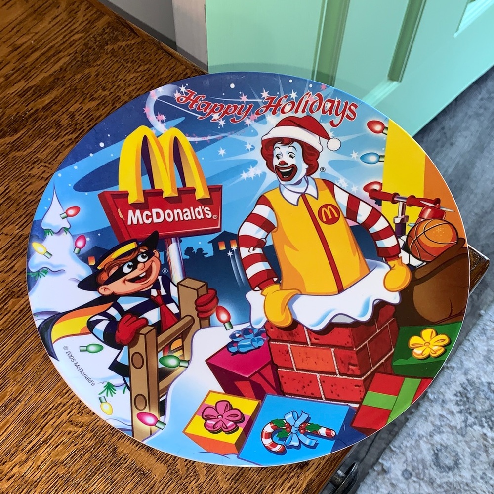 2005 McDonald’s Holiday Plate